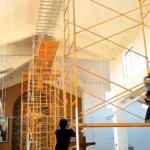 Procedimiento para trabajos en altura México: requisitos, riesgos y equipo